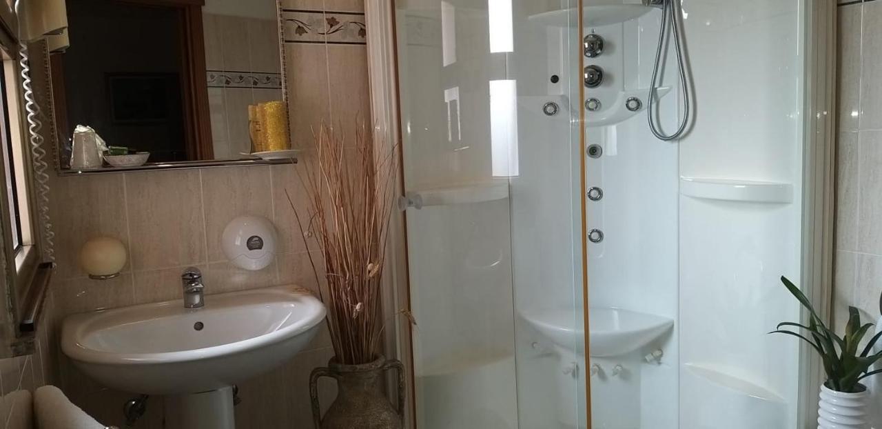 Hotel La Conca Villa San Giovanni Extérieur photo