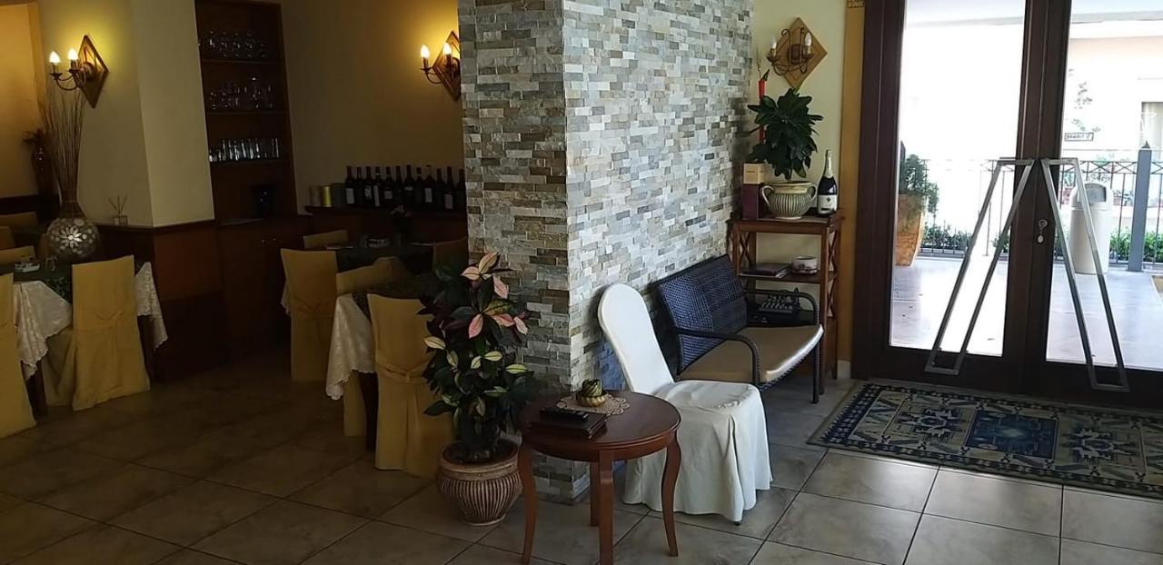 Hotel La Conca Villa San Giovanni Extérieur photo